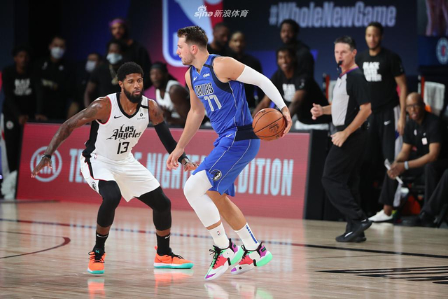 这样它在搜 这样它在搜